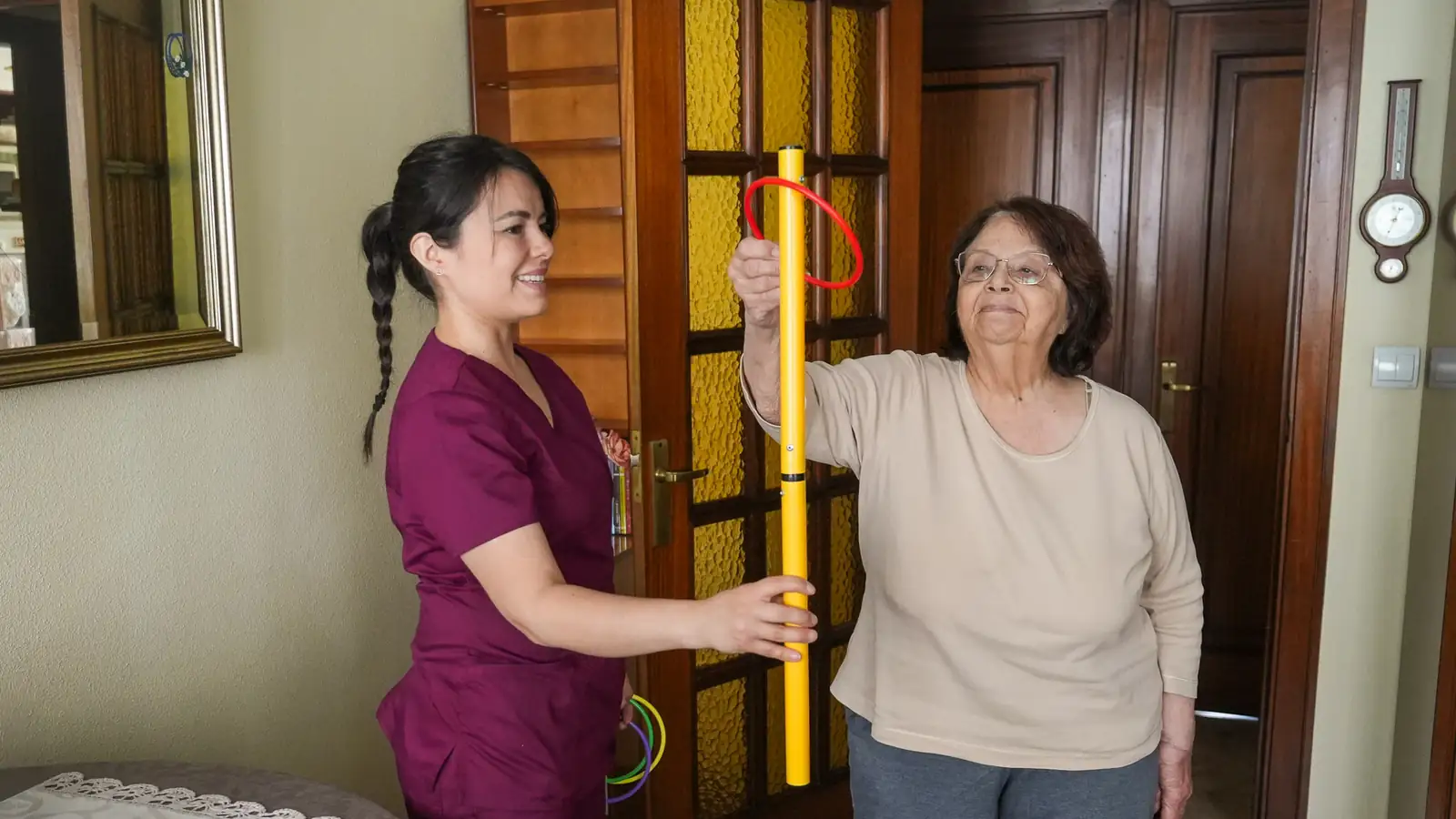 Sesión de fisioterapia neurológica — ejercicio principal